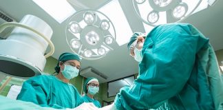 Jak uzyskać odszkodowanie za szwy? szwy szpital