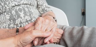 Jak zostać opiekunką starszych osób w Niemczech – Praca dla opiekunek w Niemczech opiekun osoby starszej Niemcy
