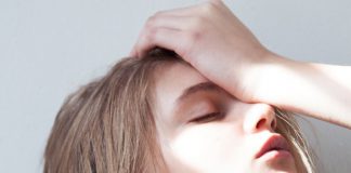 Ból głowy od odstawienia kawy – przyczyny i leczenie bol głowy co robić