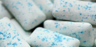 Szkodliwość gumy do żucia – 6 powodów, dla których powinieneś jej unikać guma do żucia szkodzi niezdrowa