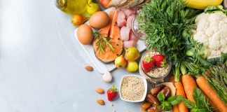 Dieta na pamięć i koncentrację. Jakie produkty powinny się w niej znaleźć?