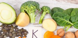 Jaką rolę odgrywa witamina K w organizmie? witamina K - opis działanie, co daje?