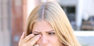 Świąd oczu i nosa podczas przebywania na zewnątrz. Czy to jest alergia? nasometin świąd oczu i nosa