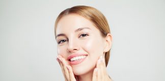 Czego potrzebuje Twoja cera po sezonie letnim? Sprawdź, jak o nią zadbać! jak zadbać o zdrową cerę na jesień