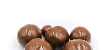 Bakalie BIO – jak wprowadzić je do swojej codziennej diety? bakalie bio orzechy dieta jedzenie zdrowie