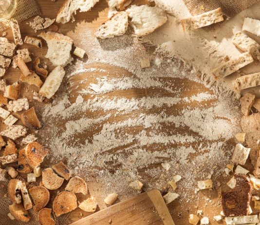 Chleb z ziarnami bezglutenowy – Czym się różni od zwykłego pieczywa? zdrowy chleb bez glutenu