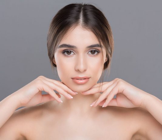 Na co zwrócić uwagę przy wyborze podkładu na lato? dobry i zdrowy podkład na lato