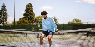 Ostroga piętowa – dobroczynna fala uderzeniowa zawsze pod ręką chłopak tenis ostroga