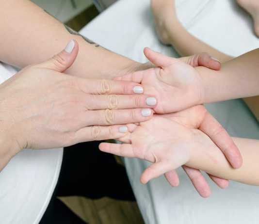 Kiedy warto udać się do osteopaty dzieci i niemowląt? osteopata lekarz