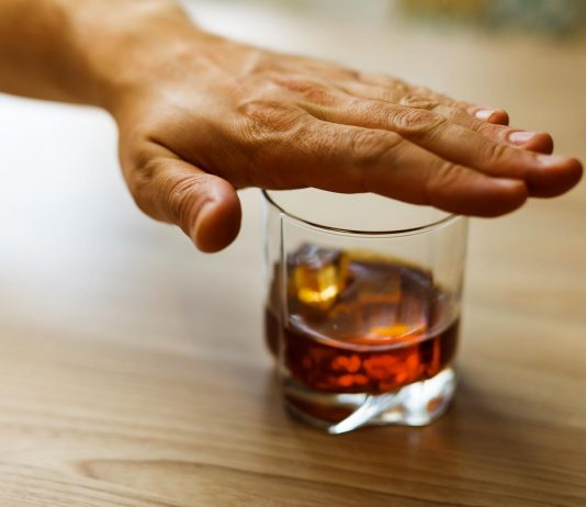 Co zrobić, aby terapia alkoholowa przyniosła efekty? alkohol terapia