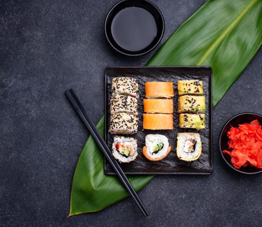 Dlaczego warto spróbować sushi? – wieloletnia tradycja dla pokoleń z Dalekiego Wschodu tradycja sushi