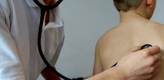 Jak przebiega wizyta u ortopedy dziecięcego? ortopeda dzieciecy