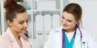 Wkładka domaciczna. Co musisz o niej wiedzieć? wkładka domaciczna doktor