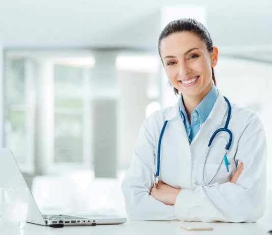 Co powinno znaleźć się w domowej apteczce? Pełna lista hurtownia medyczna