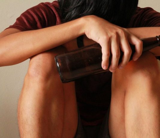 Wszywka Esperal Katowice – rola wsparcia społecznego wszywka a alkohol