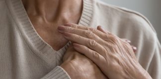 Wprowadzenie do defibrylatora AED – jak działa to urządzenie? defibrylatory półautomatyczne i automatyczne