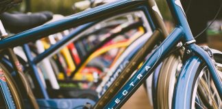 Rowerowe rewolucje: Włókno węglowe w roli głównej rower karbonowy