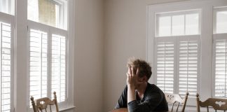 Jak rozmowa o uzależnieniu pomaga w drodze do zdrowia? ciężkie uzależnienie - porady