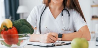 Dlaczego warto skorzystać z wizyty u dietetyka? dietetyk - personalizacja diety