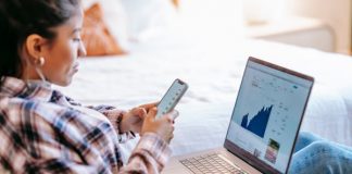 Psychoterapia online – kiedy z niej skorzystać? poradnia online