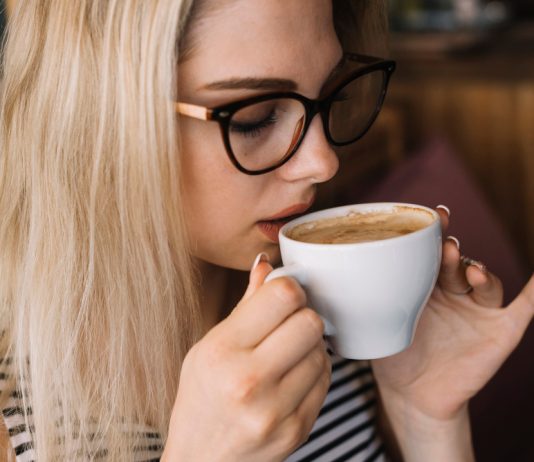 Jak picie kawy wpływa na nasze zdrowie w dłuższej perspektywie? główne kawa - Jak picie kawy wpływa na nasze zdrowie w dłuższej perspektywie?