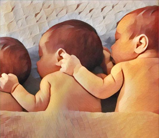 Ciąża bliźniacza – pierwsze objawy i najważniejsze informacje o ciąży mnogiej Ciąża mnoga to równoczesny rozwój dwóch lub więcej płodów w jamie macicy