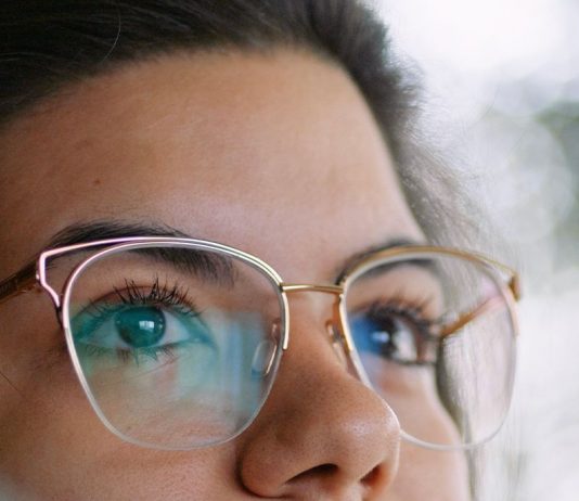 Naturalne metody na lepszy wzrok – sprawdzone domowe sposoby regeneracji oczu Naturalne metody na lepszy wzrok