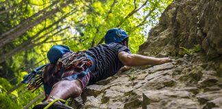 Jak ruch i sport pomagają pokonać stres: sprawdzone sposoby na wewnętrzny spokój Regularne ćwiczenia fizyczne skutecznie redukują poziom stresu i poprawiają samopoczucie psychiczne