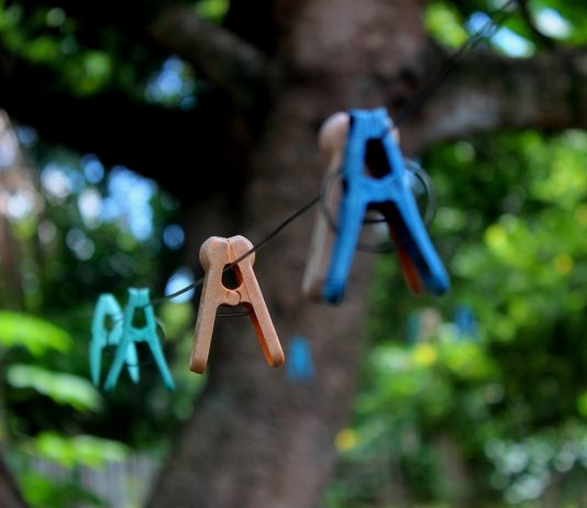 Motywacja psychologiczna – wewnętrzne siły i zewnętrzne bodźce napędzające ludzkie działanie Pragnienie osiągnięcia szczęścia i samorealizacji to główne siły napędowe ludzkich działań