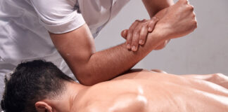 Przełom w terapii: jak masaż izometryczny transformuje ciało i eliminuje ból? Masaż izometryczny skutecznie redukuje napięcie mięśniowe i wspomaga regenerację tkanek po wysiłku