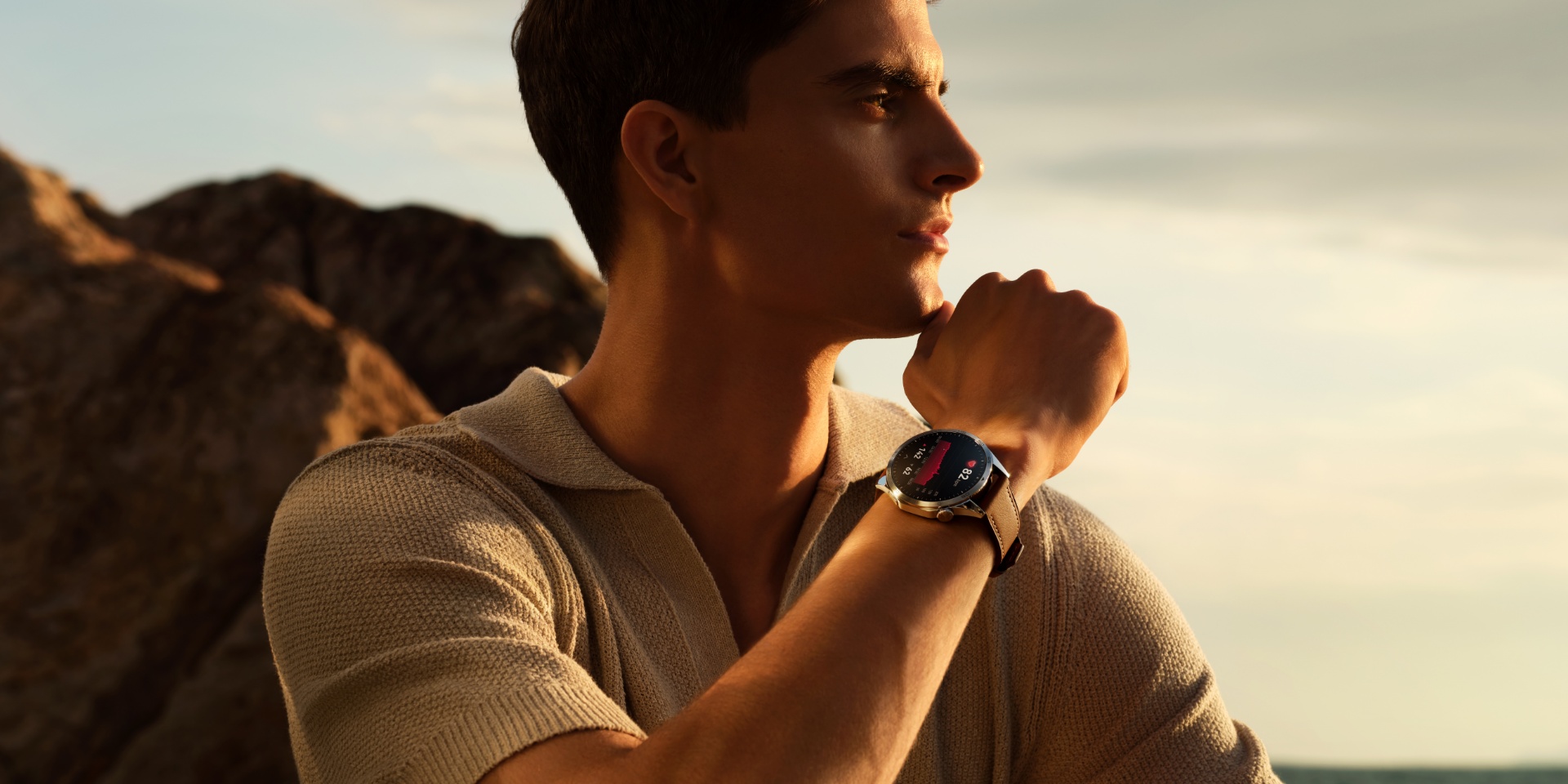 huawei watch gt 4 to elegancki smartwatch z zaawansowanymi funkcjami sportowymi elegancki smartwatch do monitorowania aktywności fizycznej