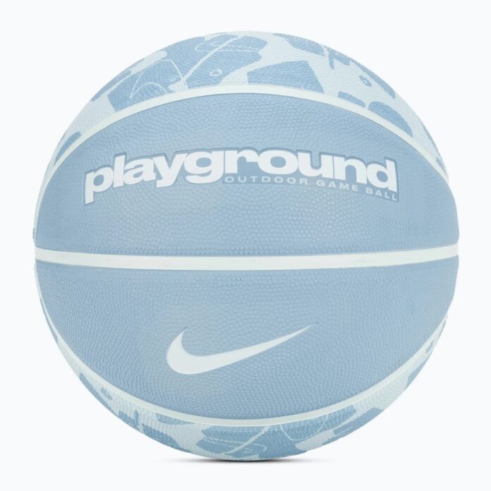 Nike cechuje nowoczesny design, podczas gdy Spalding pozostaje klasyką koszykarskiego rzemiosła