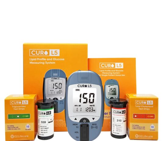 Kontroluj swoje zdrowie wygodnie w domu – precyzyjny aparat do pomiaru poziomu cholesterolu Przenośne urządzenie elektroniczne wykorzystywane do szybkiego badania poziomu cholesterolu we krwi