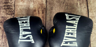 Everlast czy RDX – które rękawice bokserskie dają lepszą amortyzację i trwalsze materiały? Everlast czy RDX