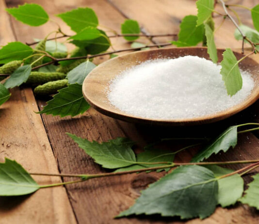 Ksylitol, erytrytol, stewia – które naturalne słodziki wybrać do deserów bez cukru Ksylitol, erytrytol, stewia