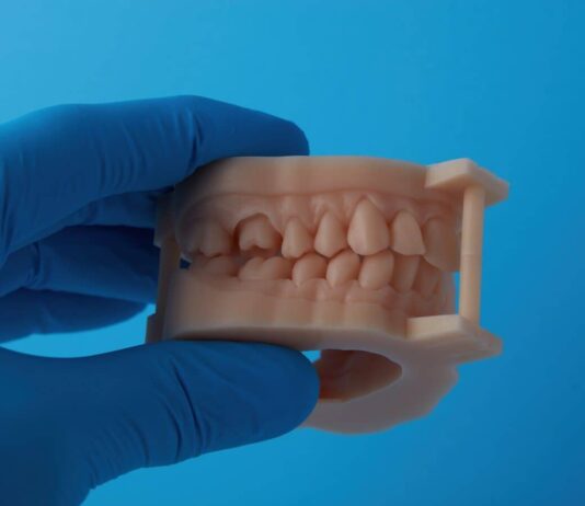 Druk 3D w stomatologii: jak cyfrowe modele zmieniają diagnostykę, planowanie zabiegów i precyzję leczenia pacjentów? przyszlosc protez dentystycznych technologia 3d