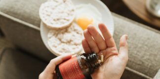 Witaminy w płynie – dla kogo to wygodna forma suplementacji? witaminy w płynie